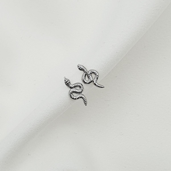bijou femme boucles d’oreilles ringha serpents martelés acier